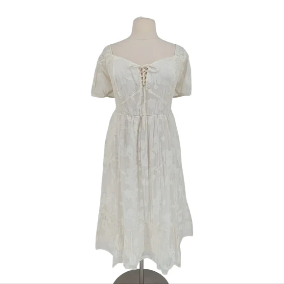 30082 Torrid Floral Smock Midi Dress White size 3X bohemian cottagecore peasant - Picture 1 of 10